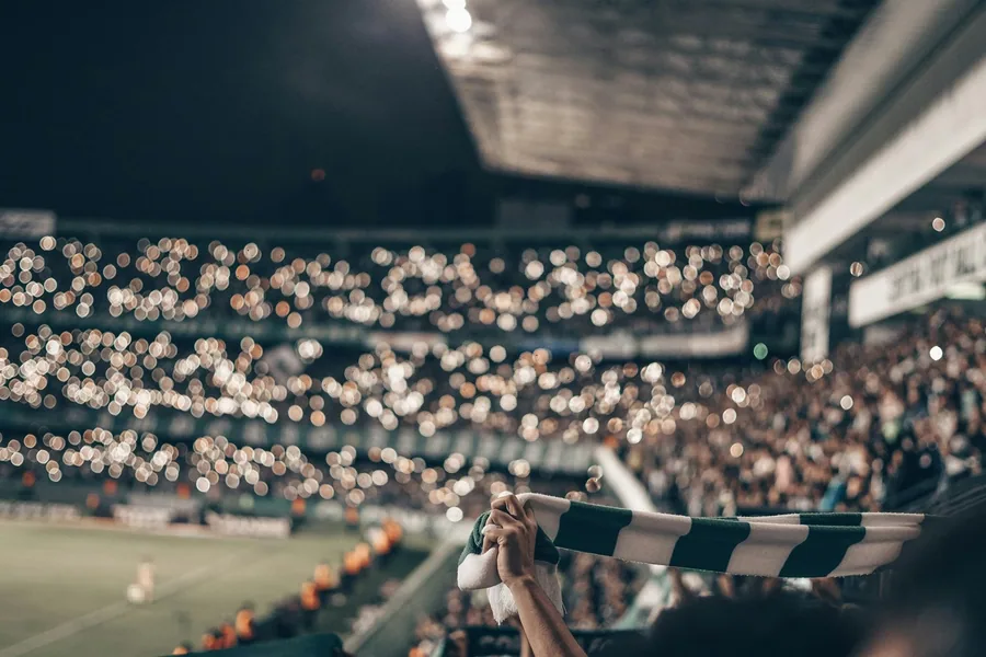 巅峰国际 · 体育栏目服务配图（示意）